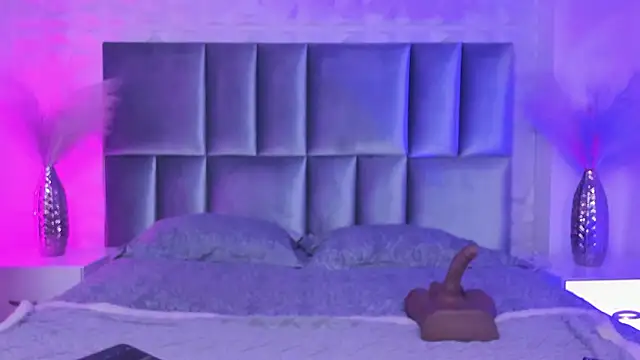 Selene bennet online show from 03-27-26, 03:48