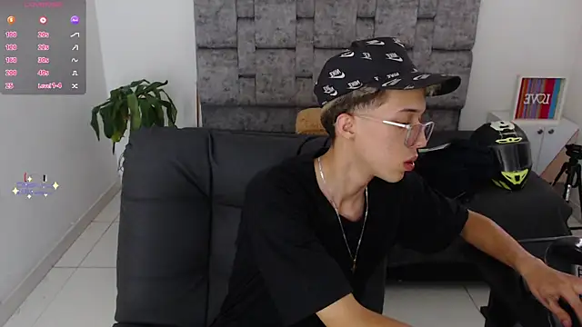 skinny bigcock02 online show from 12-01-25, 09:04