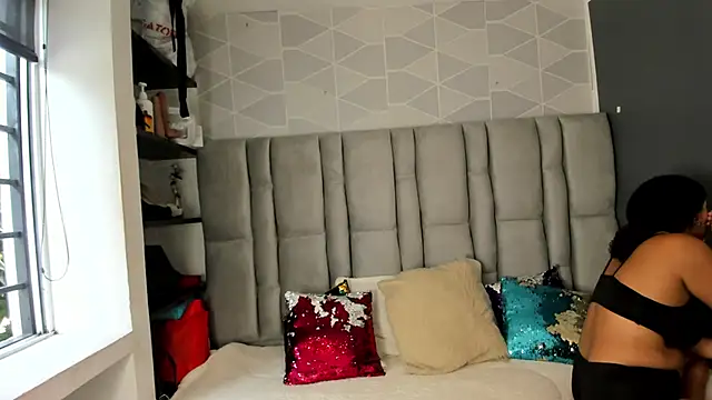 Natasha rose   online show from 11-05-25, 07:39