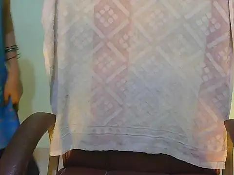 Snapshot of Cute_Pihu01 chatting on 07-04-26, 08:24 Cute Pihu01 online show from 07-04-26, 08:24