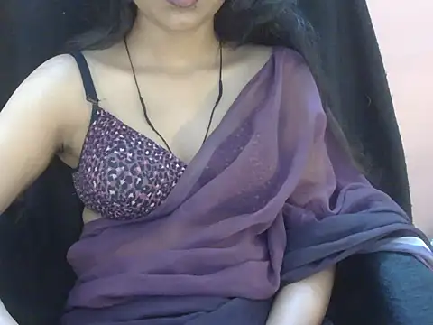 Snapshot of Cute_Pihu01 chatting on 06-12-26, 08:17 Cute Pihu01 online show from 06-12-26, 08:17