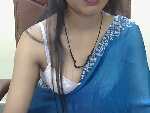 Snapshot of Cute_Pihu01 chatting on 10-11-25, 07:48 Cute Pihu01 online show from 10-11-25, 07:48