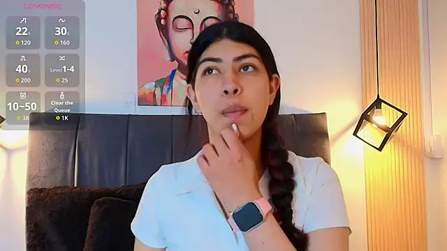 Cassie bloom online show from 11-22-25, 07:46