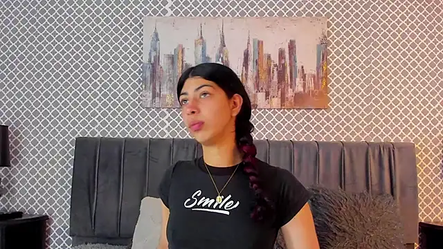 Cassie bloom online show from 10-28-25, 08:08