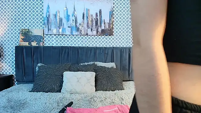 Cassie bloom online show from 03-08-25, 07:16