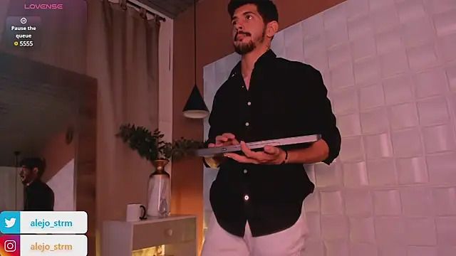 AlejandroStormm online show from 03-21-25, 02:28