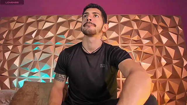 AlejandroStormm online show from 12-19-25, 05:59