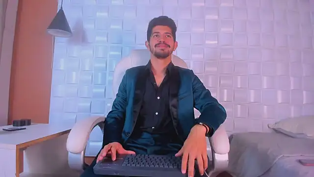AlejandroStormm online show from 02-26-25, 08:47