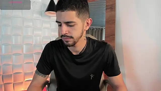 AlejandroStormm online show from 04-07-26, 04:14