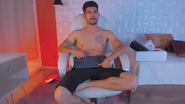 AlejandroStormm online show from 03-09-25, 02:50