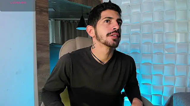 AlejandroStormm online show from 02-04-26, 03:56