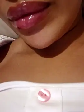 Snapshot of Sexlove1xo chatting on 09-25-25, 12:05 Sexlove1xo online show from 09-25-25, 12:05