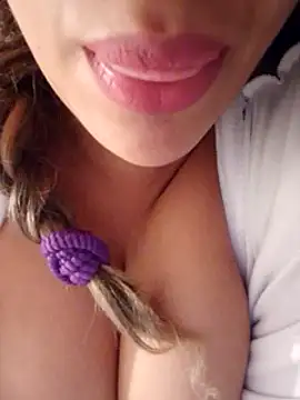 Snapshot of Sexlove1xo chatting on 03-06-25, 02:30 Sexlove1xo online show from 03-06-25, 02:30