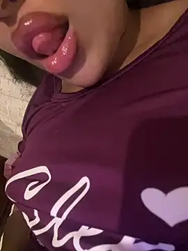 Sexlove1xo online show from 07-19-26, 02:14
