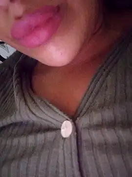 Snapshot of Sexlove1xo chatting on 10-07-25, 05:25 Sexlove1xo online show from 10-07-25, 05:25