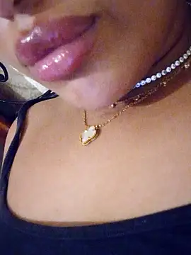Sexlove1xo online show from 06-28-26, 08:48