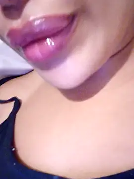 Snapshot of Sexlove1xo chatting on 10-16-25, 03:42 Sexlove1xo online show from 10-16-25, 03:42