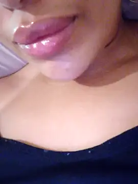 Snapshot of Sexlove1xo chatting on 10-17-25, 09:56 Sexlove1xo online show from 10-17-25, 09:56