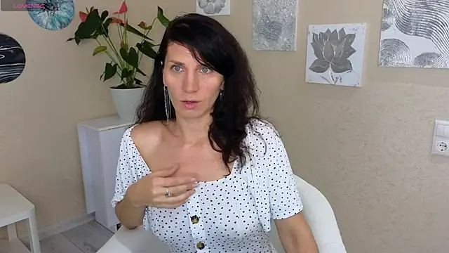 Snapshot of mylady_xenia chatting on 10-05-25, 05:47 mylady xenia online show from 10-05-25, 05:47