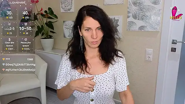 Snapshot of mylady_xenia chatting on 09-30-25, 02:56 mylady xenia online show from 09-30-25, 02:56