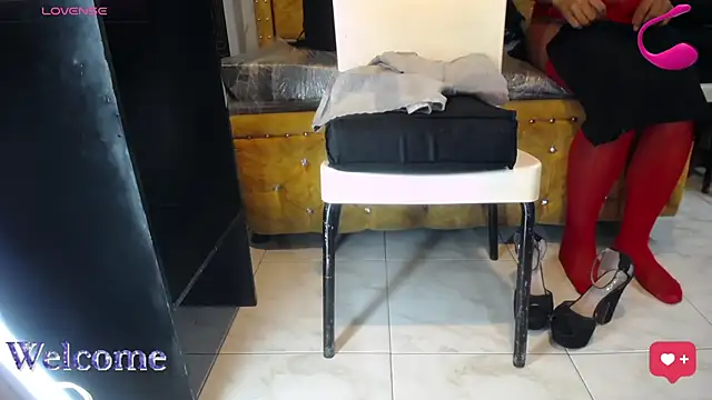 Snapshot of miha_sex91 chatting on 03-14-26, 12:22 miha sex91 online show from 03-14-26, 12:22