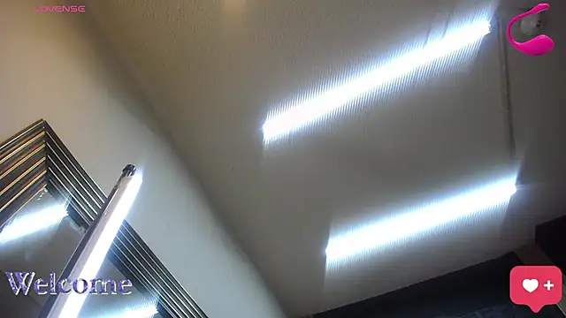 Snapshot of miha_sex91 chatting on 03-06-26, 12:22 miha sex91 online show from 03-06-26, 12:22