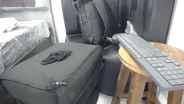 Snapshot of miha_sex91 chatting on 04-11-26, 11:58 miha sex91 online show from 04-11-26, 11:58