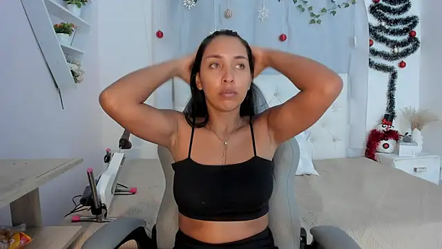 Emma lorense22 online show from 12-16-25, 07:07