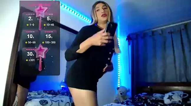 Snapshot of Sharon_Emperatriz chatting on 03-04-25, 10:27 Sharon Emperatriz online show from 03-04-25, 10:27