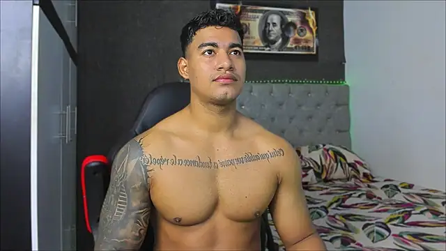 luigi hot  online show from 12-05-25, 12:48