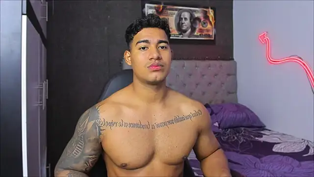 luigi hot  online show from 01-09-26, 11:22