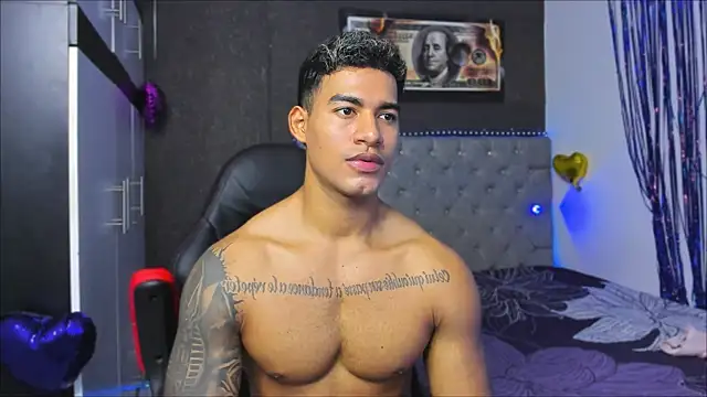 luigi hot  online show from 07-06-26, 03:03