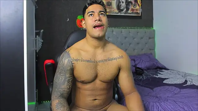 luigi hot  online show from 10-28-25, 04:50