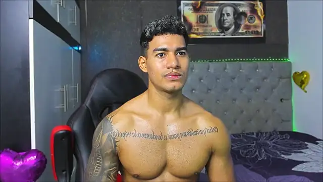 luigi hot  online show from 07-23-26, 04:36