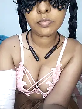 Snapshot of Ashugril_hot chatting on 03-18-25, 05:55 Ashugril hot online show from 03-18-25, 05:55