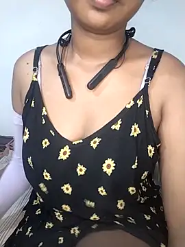 Snapshot of Ashugril_hot chatting on 09-27-25, 03:40 Ashugril hot online show from 09-27-25, 03:40