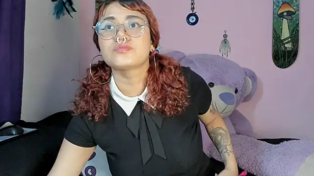 Maddy Jhonsson online show from 03-24-26, 01:49