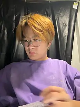 Anson0722 online show from 10-28-25, 03:11