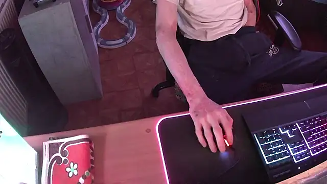 DerGeileLoveboy online show from 11-23-25, 08:19