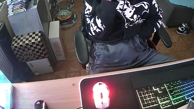 DerGeileLoveboy online show from 12-15-25, 09:15