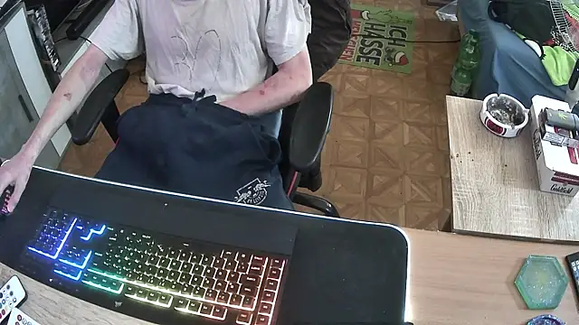 Snapshot of DerGeileLoveboy chatting on 06-24-26, 08:02 DerGeileLoveboy online show from 06-24-26, 08:02