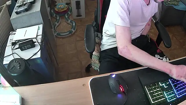 DerGeileLoveboy online show from 11-21-25, 08:13