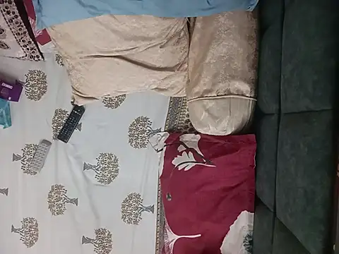 Snapshot of irizwan chatting on 11-04-25, 07:39 irizwan online show from 11-04-25, 07:39