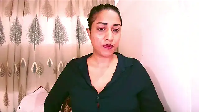 Snapshot of Indian_Erotic69 chatting on 05-20-26, 05:15 Indian Erotic69 online show from 05-20-26, 05:15