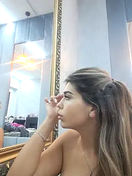 Bella Posh online show from 10-23-25, 04:33