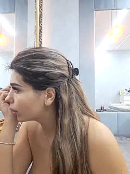 Bella Posh online show from 11-14-25, 05:55