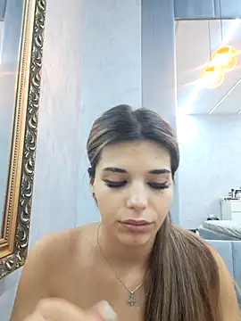 Bella Posh online show from 10-27-25, 05:19