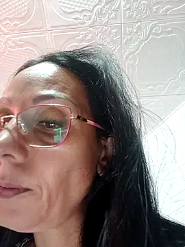 Ramona870 online show from 11-05-25, 09:45