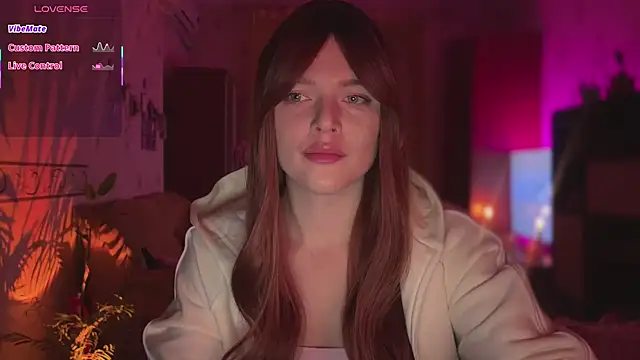 CherryRed Girl online show from 02-21-26, 08:44