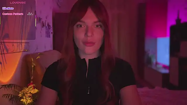 Snapshot of CherryRed_Girl chatting on 05-14-26, 11:13 CherryRed Girl online show from 05-14-26, 11:13
